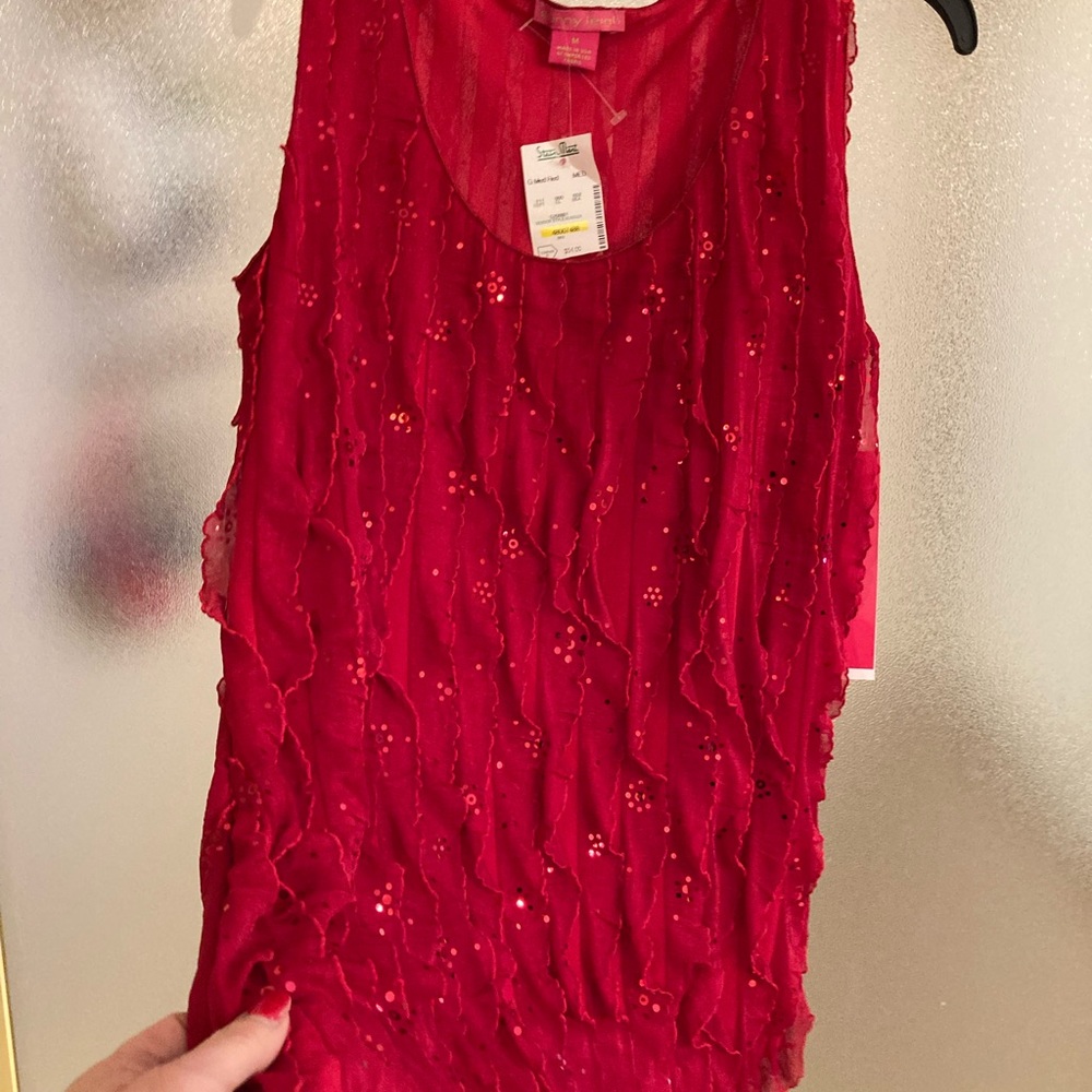 Sleeveless dressy top